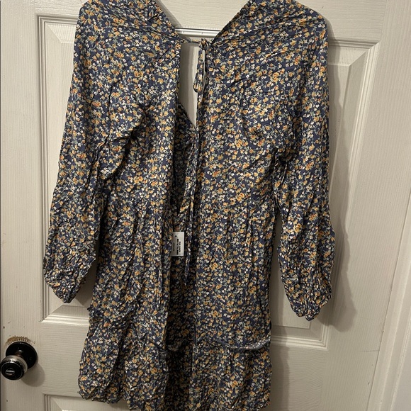 TILLYS DRESS - Picture 3 of 3